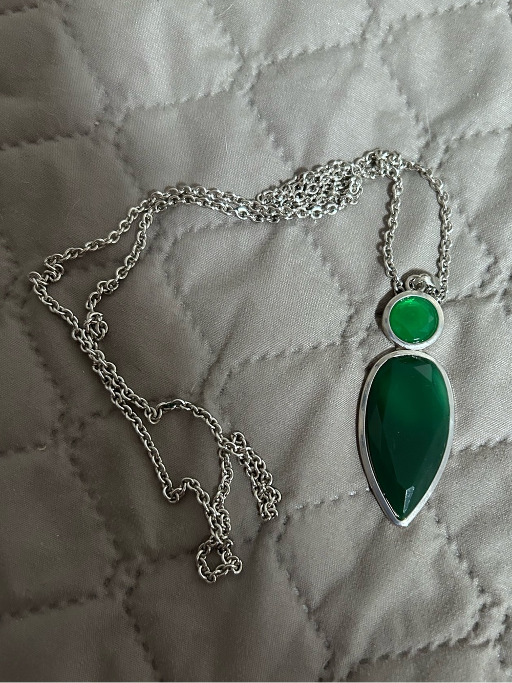 Green Teardrop Pendant Necklace - Unbranded